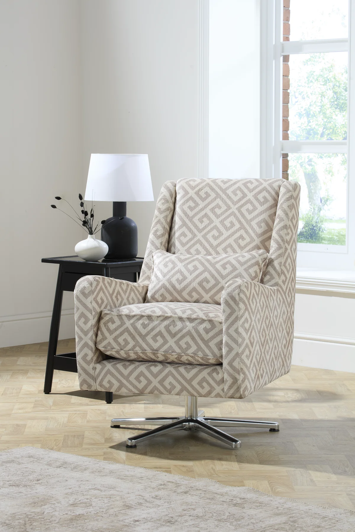 Elara new swivel chair